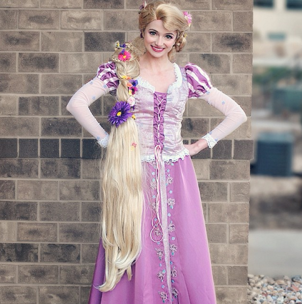 Sarah Ingle, la chica que se transforma en princesas Disney