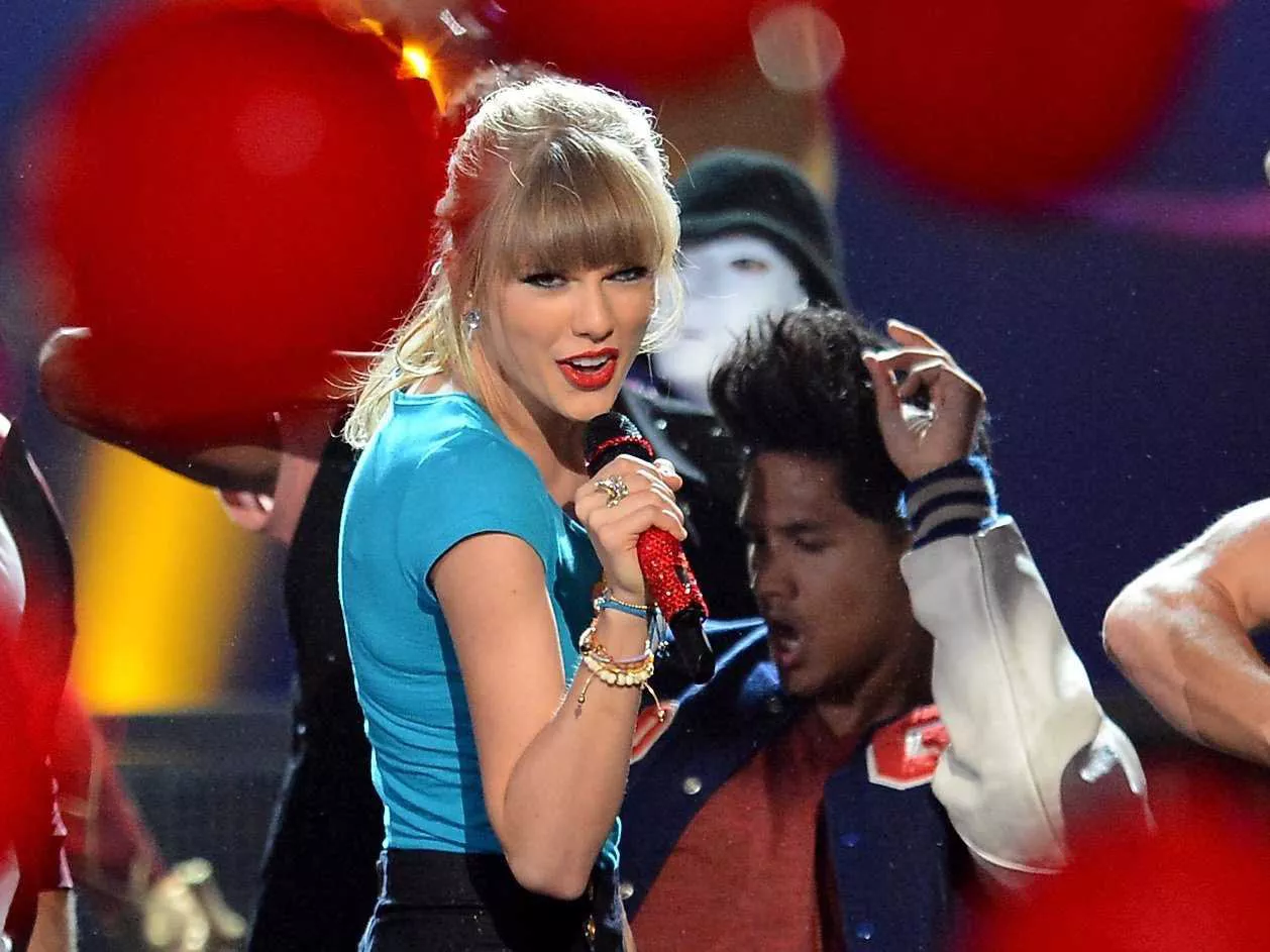 La venganza de Taylor Swift a Harry Styles en los Billboard