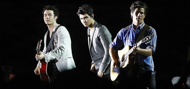 Los Jonas Brothers cancelan su gira