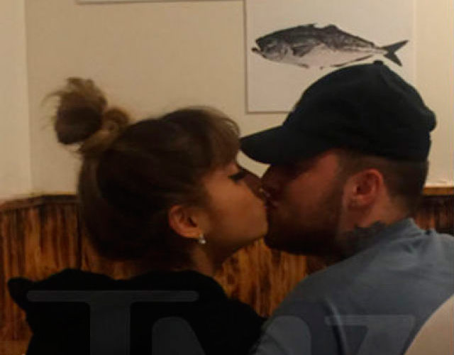Ariana Grande y Mac Miller, pillados besándose
