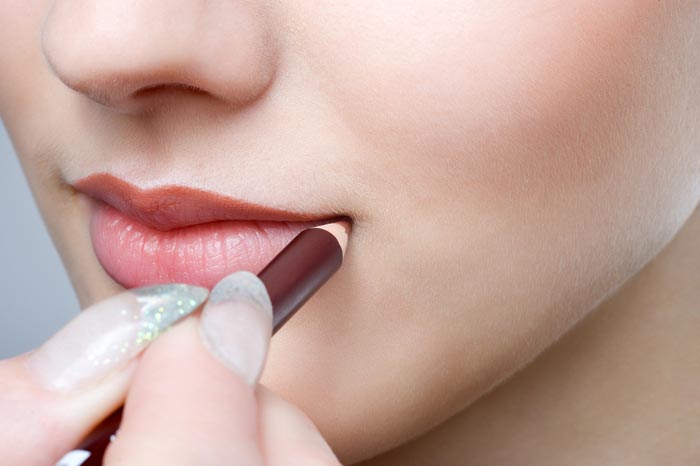 6 trucos de maquillaje para chicas con labios finos