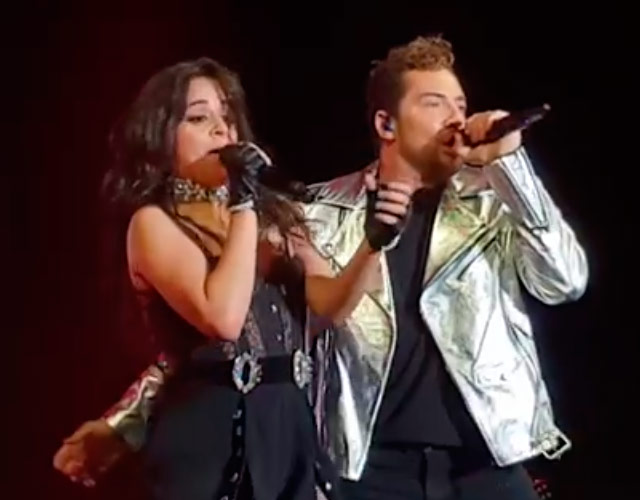 Camila Cabello y David Bisbal cantan juntos 'Bulería' en su concierto en Madrid