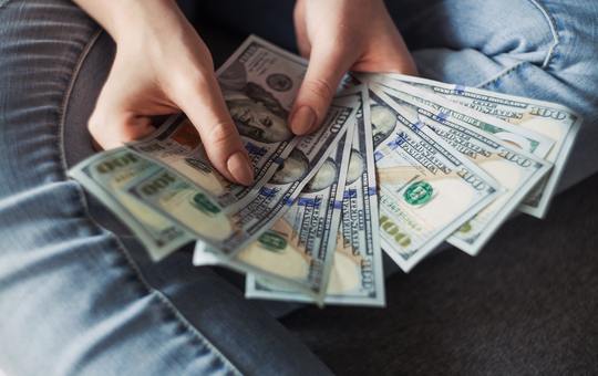 5 maneras en que todos los jóvenes pueden ganar dinero