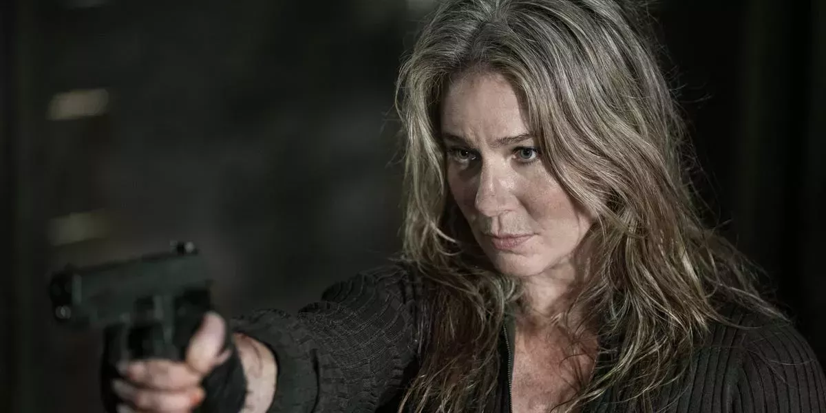 La estrella de 'The Walking Dead' Lynn Collins dice que lloró durante 45 minutos después de ver el gran momento del final de temporada