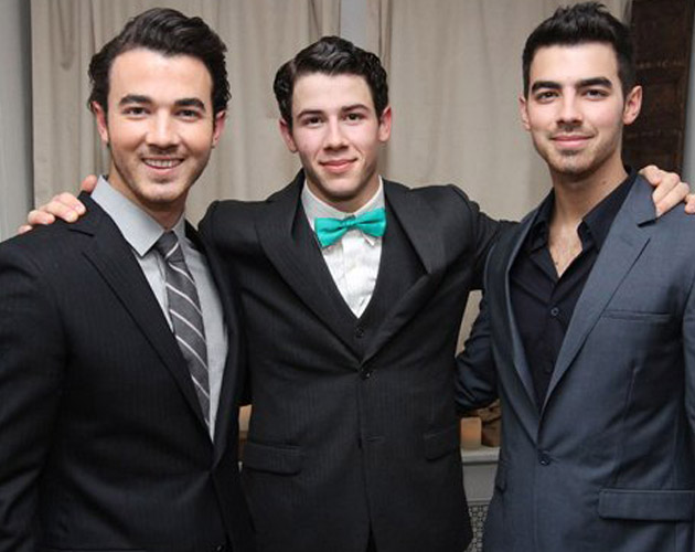 Los Jonas Brothers juntos en el estreno de Nick Jonas en Broadway