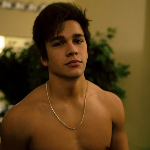 Mahone desnudo austin Shirtless
