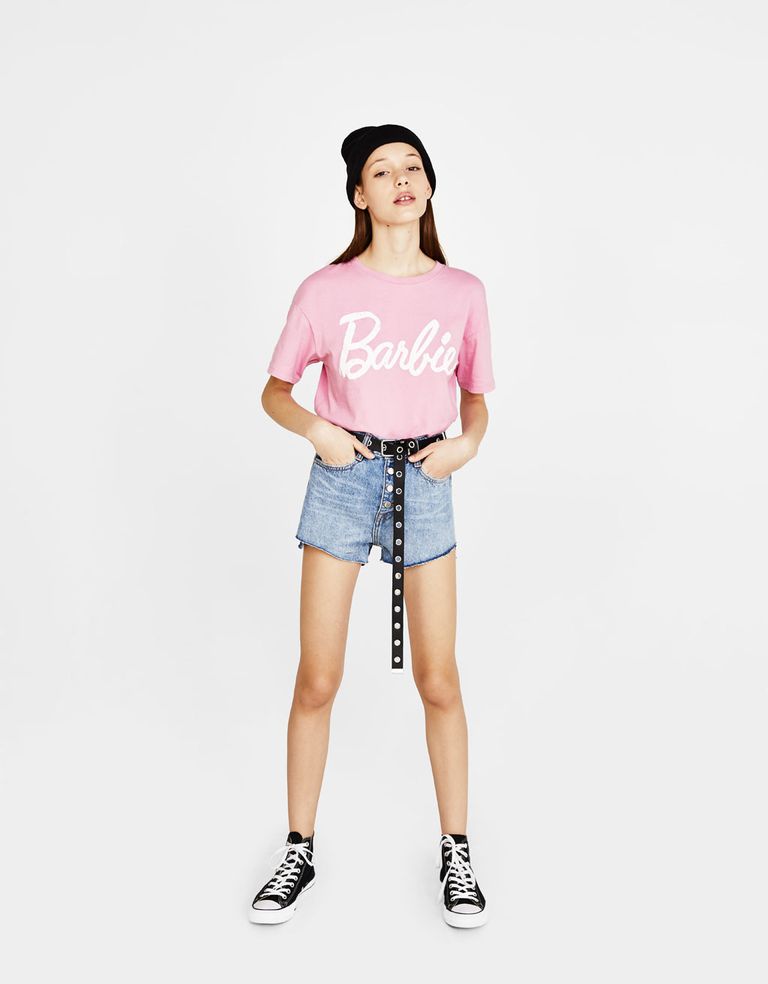 Camisetas de Barbie de Bershka