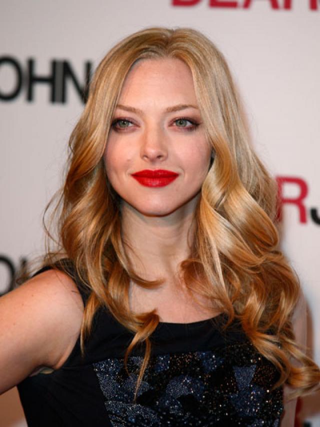 Famosas con labios rojos