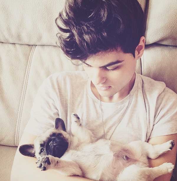 Abraham Mateo hot