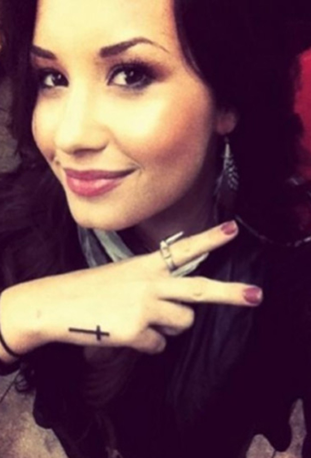Demi Lovato nos enseñó hace poco su nueva adquisición 2-6