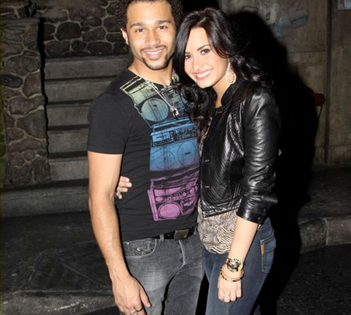 Demi Lovato y Corbin Bleu, muy juntitos