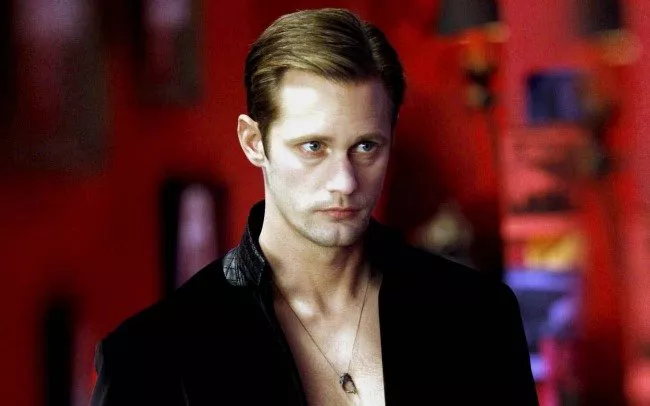 A Alexander Skarsgård le encanta darle al mambo: ¡¡yo me ofrezco!!