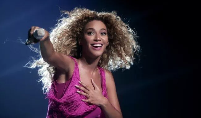 A Beyoncé le pega la llorera cuando escucha a Kanye West A Beyoncé le pega la llorera cuando escucha a Kanye West