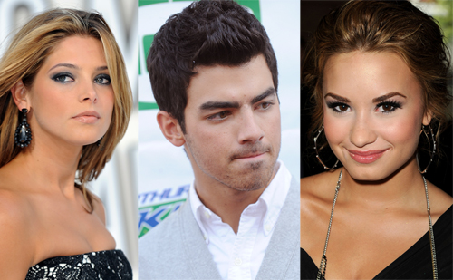 Demi Lovato sigue a Ashley Greene en Twitter