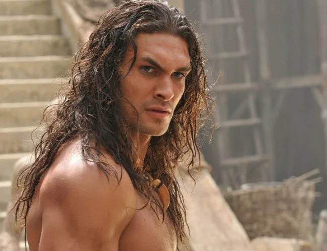 A Jason Momoa lo ahogaron los 'Vigilantes de la Playa': pues buena burra hemos comprado