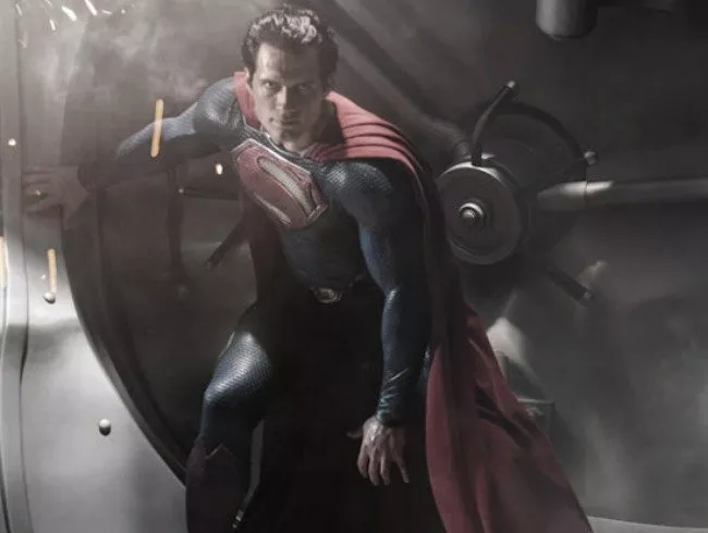 Ya tenemos a Henry Cavill de Superman... ¡Rescátame, macizo! Ya tenemos a Henry Cavill de Superman... ¡Rescátame, macizo!