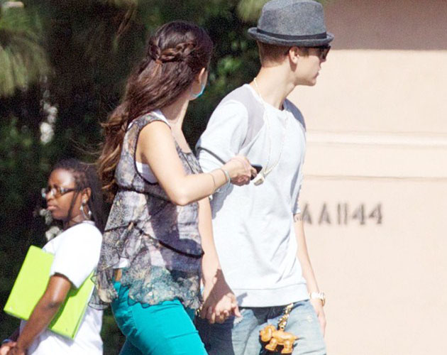 Justin Bieber visita a Selena en su rodaje de 'Parental Guidance Suggested'