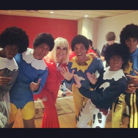 Auryn se disfrazan de Michael Jackson Auryn se disfrazan de Michael Jackson