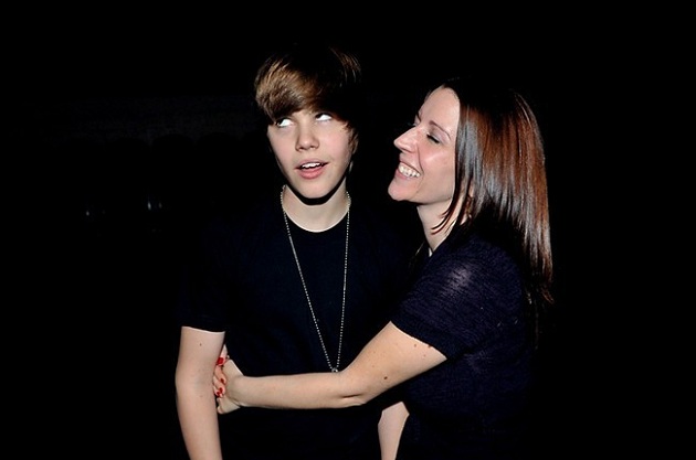 Justin no quiere a su madre... de manager Justin no quiere a su madre... de manager