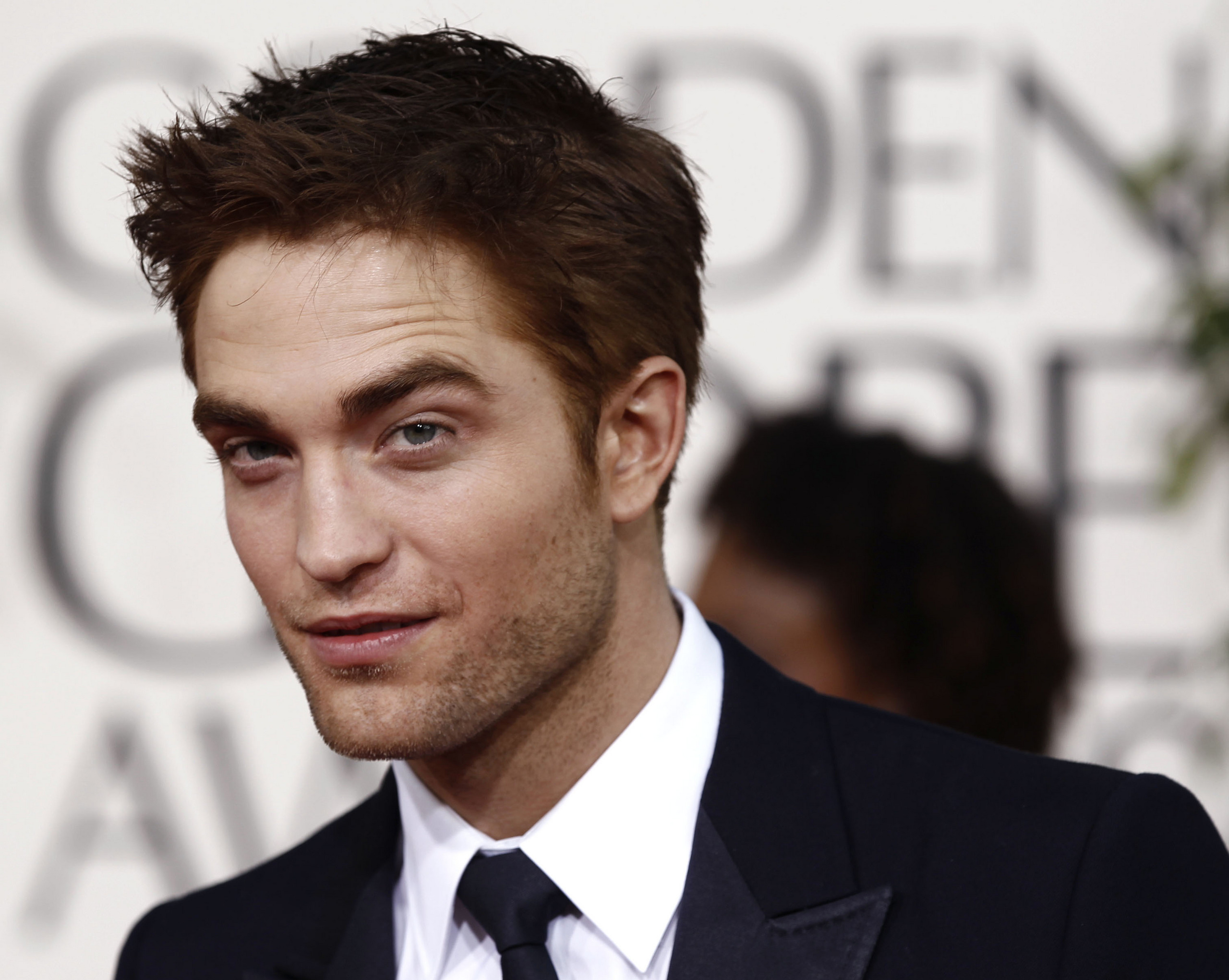 Robsten: ¿Robert Pattinson ha roto con Kristen Stewart? Robsten: ¿Robert Pattinson ha roto con Kristen Stewart?
