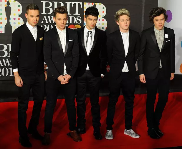 One Direction: "One Way or Another", actuación en los Brit 2013
