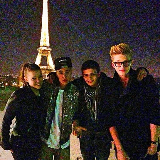 Justin Bieber y su nueva novia en París