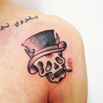 Zayn Malik se hace un tatuaje en Semana Santa