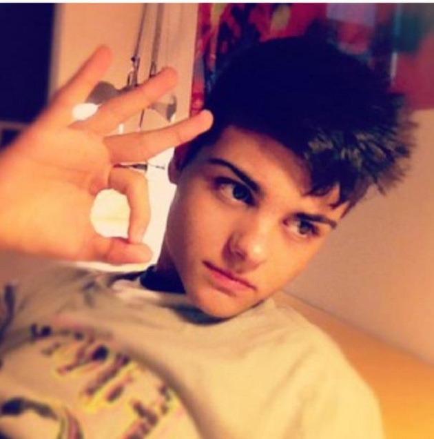 ¿Quién es Abraham Mateo, el nuevo ídolo de fans español?