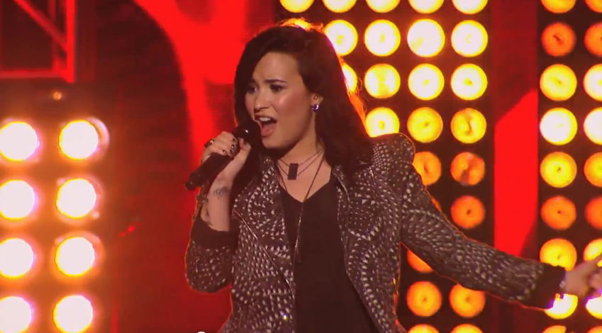 Demi Lovato ha presentado "Heart Attack" en directo