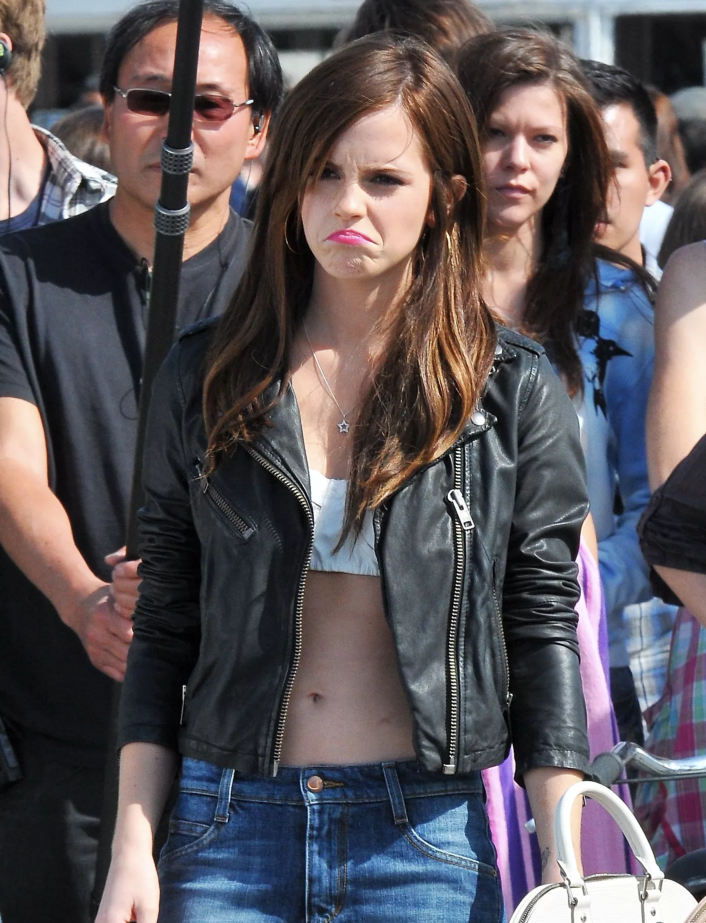 Emma Watson roba a Paris Hilton en "The Bling Ring" (TRAILER)