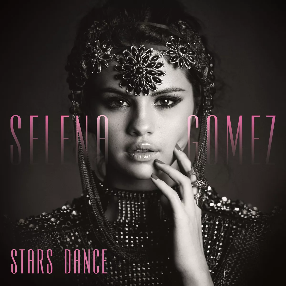 Escucha "Slow Down" el nuevo single de Selena Gomez