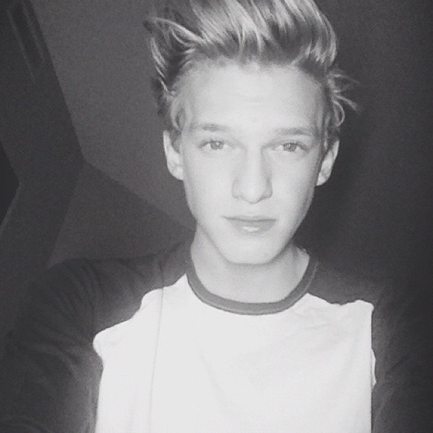 Cody Simpson: 'Mis fans son como mis amigos' Cody Simpson: 'Mis fans son como mis amigos'