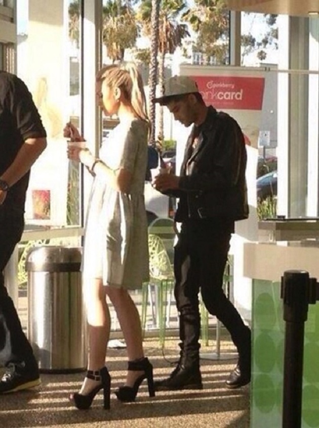 Zayn Malik y Perrie Edwards de paseo por las calles de Los Angeles Zayn Malik y Perrie Edwards de paseo por las calles de Los Angeles