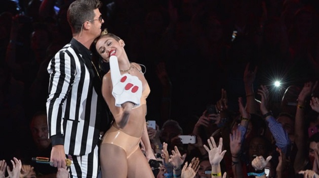 "Fue divertido", opina One Direction sobre la actuación de Miley Cyrus en los VMA "Fue divertido", opina One Direction sobre la actuación de Miley Cyrus en los VMA