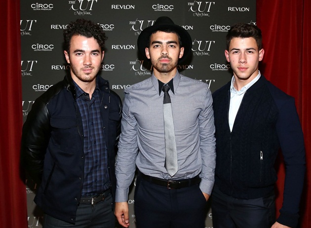 Los Jonas Brothers acuden a la 'Semana de la moda' Los Jonas Brothers acuden a la 'Semana de la moda'