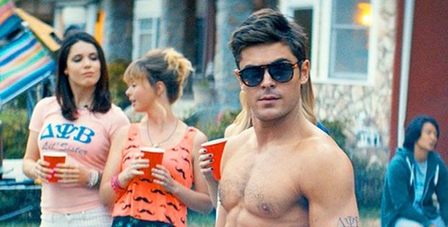 Zac Efron, sin camiseta, en el primer spot televisivo de 'Neighbors'