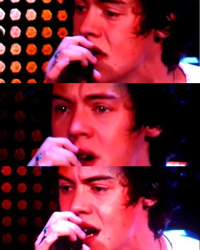 harry styles llorando en over again