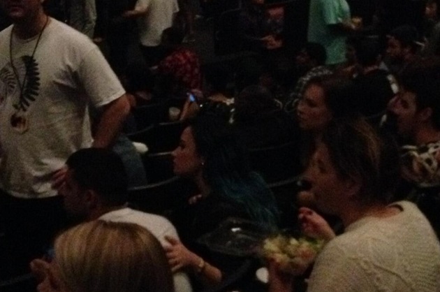 Demi Lovato y Joe Jonas tienen una doble cita con sus parejas Demi Lovato y Joe Jonas tienen una doble cita con sus parejas