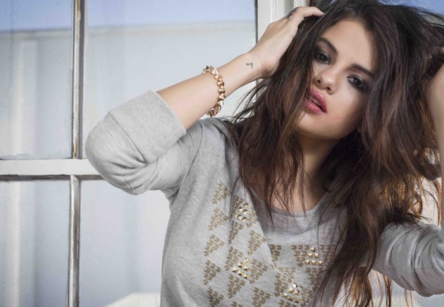 Selena Gomez presenta nueva sesión de Adidas Neo para la campaña de invierno