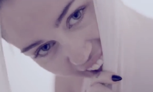'Adore You', Miley Cyrus masturbándose en su nuevo videoclip 'Adore You', Miley Cyrus masturbándose en su nuevo videoclip