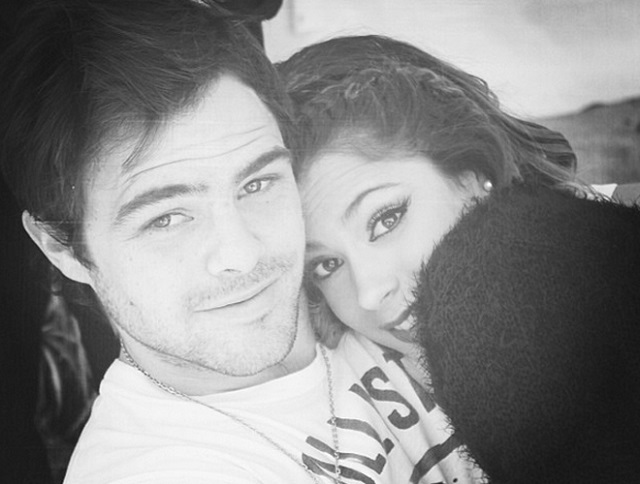 La historia de amor de Martina Stoessel y Peter Lanzani La historia de amor de Martina Stoessel y Peter Lanzani
