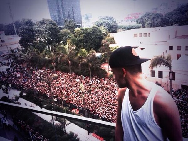Liam Payne se emociona al ver a las miles de fans en Perú Liam Payne se emociona al ver a las miles de fans en Perú