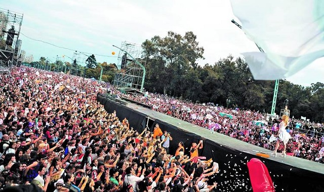 Violetta causa furor en Buenos Aires