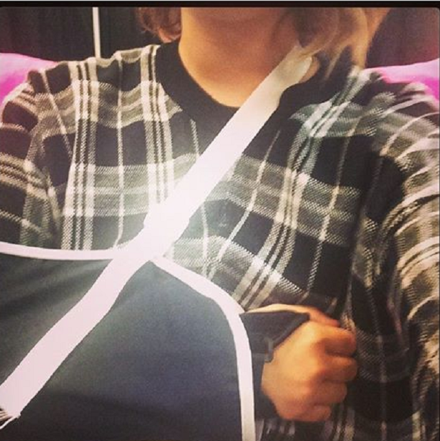 ¡Demi Lovato se lesionó un brazo en un accidente!