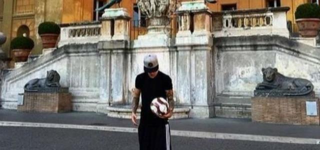 Justin Bieber se gasta 20.000 euros en una visita privada al Vaticano Justin Bieber se gasta 20.000 euros en una visita privada al Vaticano