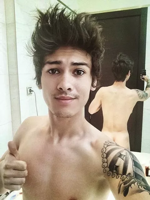 Las mejores fotos de Anthony Ladao desnudo