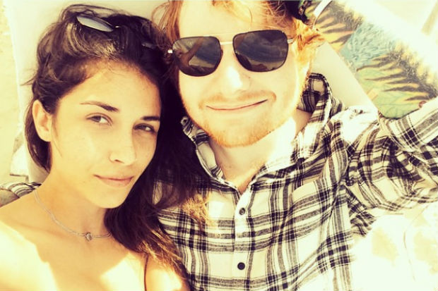 Ed Sheeran confirma su ruptura con Athina Andrelos