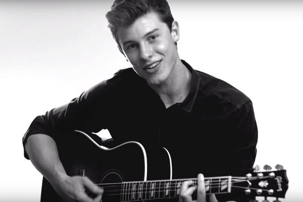 Shawn Mendes hace un cover de 'Drag me down'