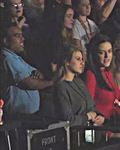 Briana Jungwirth luce tripa de embarazada en un concierto de One Direction Briana Jungwirth luce tripa de embarazada en un concierto de One Direction