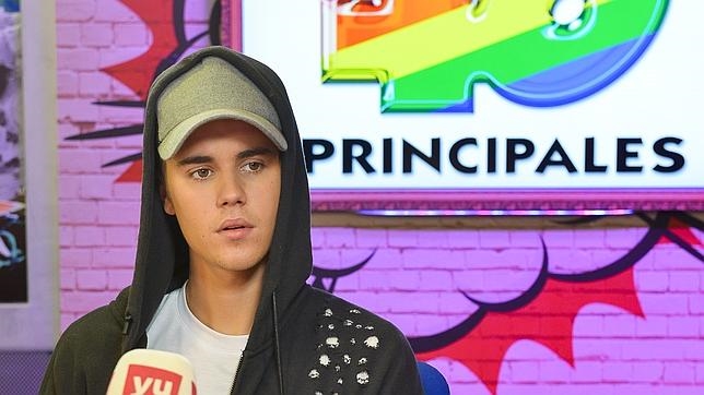 Justin Bieber canta una nueva canción en 'El Hormiguero' y abandona los 40 principales Justin Bieber canta una nueva canción en 'El Hormiguero' y abandona los 40 principales